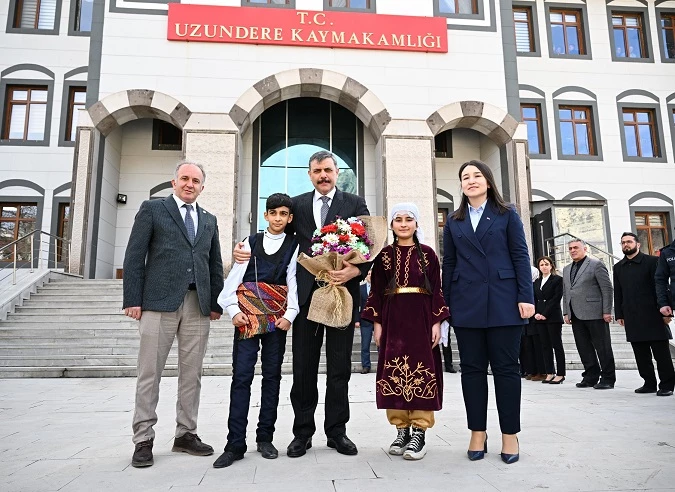 Erzurum Valisi Mustafa Çiftçi, Uzundere ilçesini ziyaret etti.