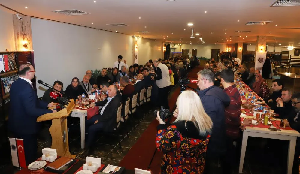 Rektör Hacımüftüoğlu, çalışan gazeteciler gününde basın mensuplarıyla buluştu