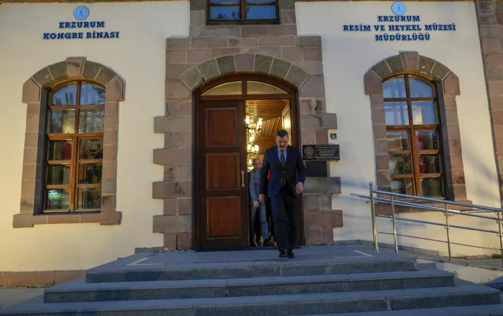 Vali Mustafa Çiftçi