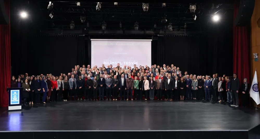 Atatürk Üniversitesi’nde bilimsel teşvik töreni düzenlendi: Başarılı Akademisyenlere ödülleri takdim edildi