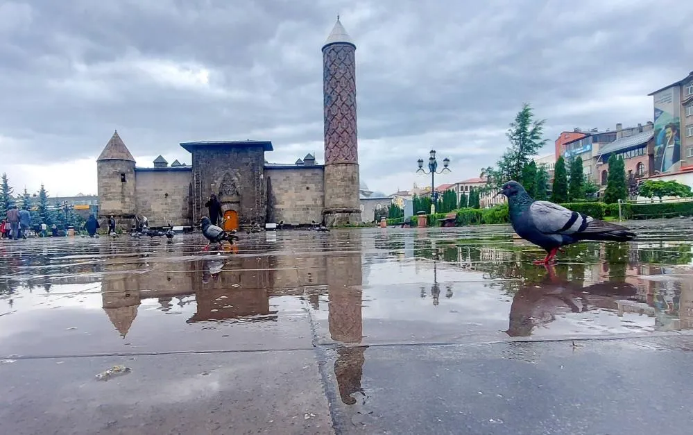 Meteorolojiden kuvvetli yağış uyarısı