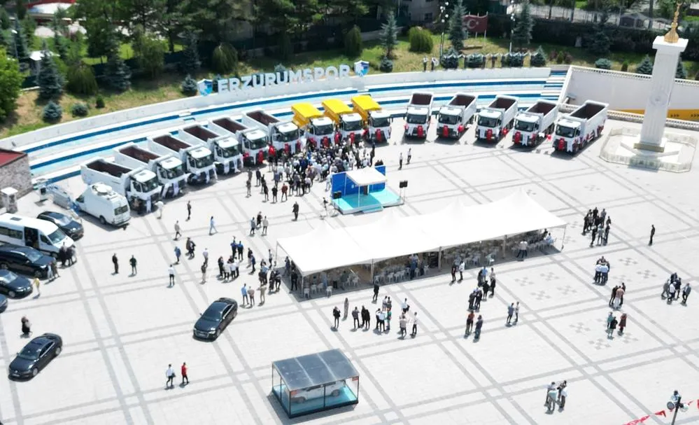 Büyükşehir 19. araç filosunu tanıttı