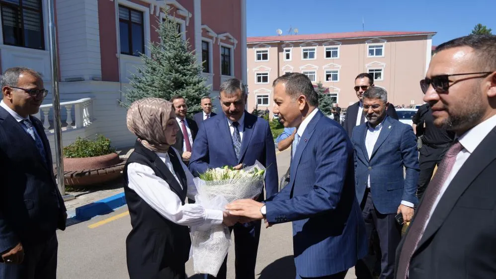 Bakan Yerlikaya Erzurum