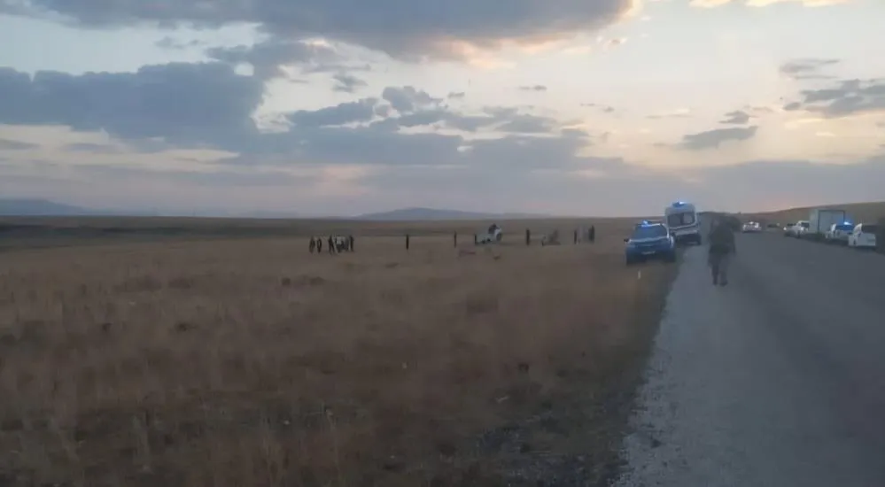 Karayazı’da feci kaza: 3 ölü, 1 yaralı