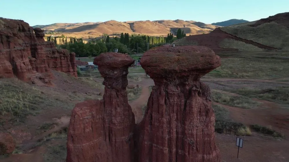 Narman Peri Bacaları görsel şölen oluşturuyor